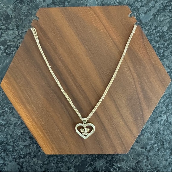 PRETTY BIRD JEWELRY TRIPLE STRAND BUNCHED GOLD PLATED NECKLACE - Picture 7 of 7